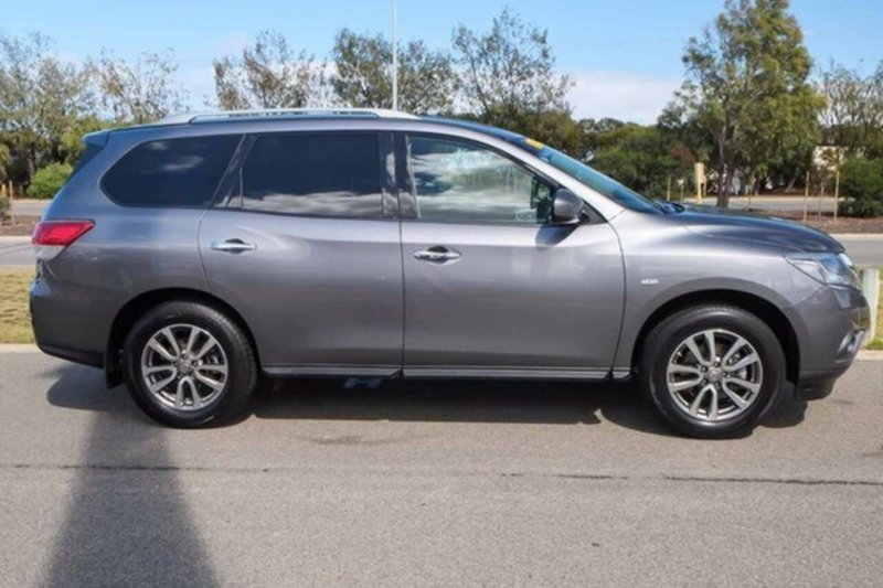 2015 NISSAN PATHFINDER ST (4x2) R52