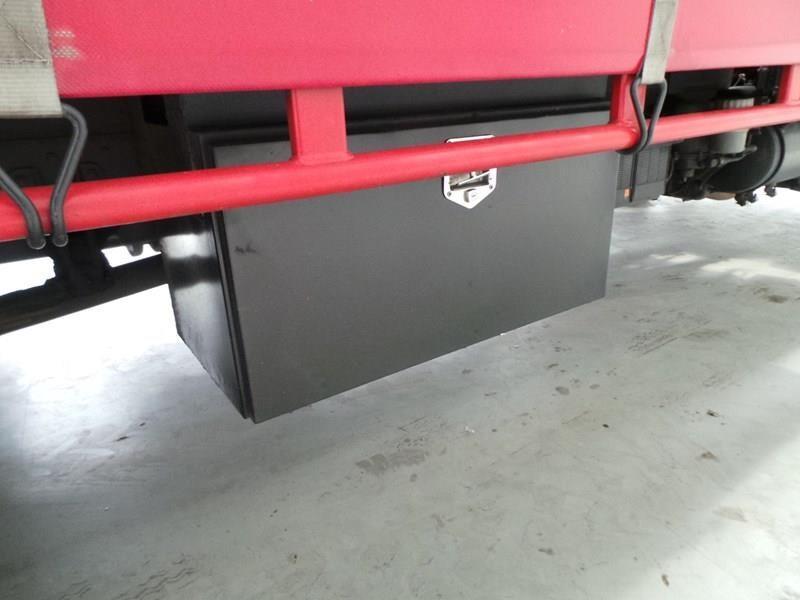 2004 FUSO FIGHTER FK617 TAUTLINER
