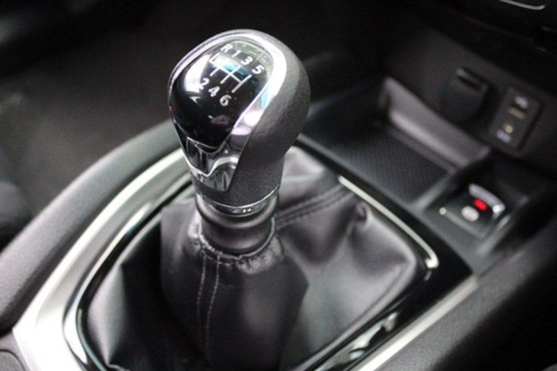 2014 NISSAN X-TRAIL ST T32