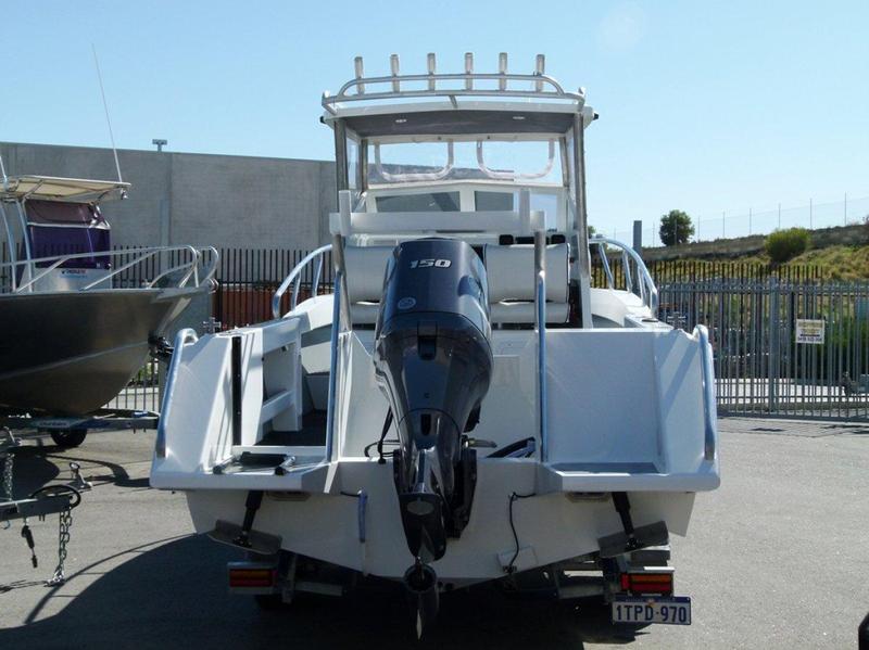 Southbound 650 FISHING DIVING OFFSHORE WALK AROUND " BRAND NEW " READY TO GO