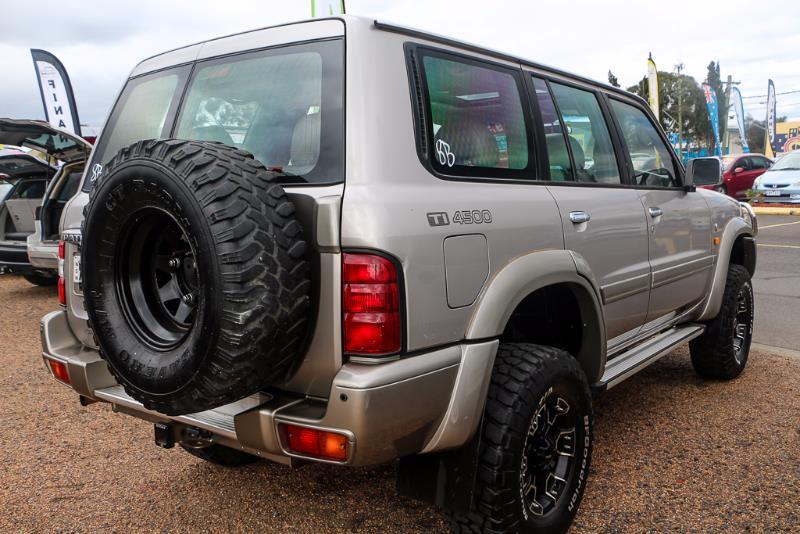 1998 NISSAN PATROL GU Ti Wagon 7st 4dr Auto 4sp 4x4 4.5i