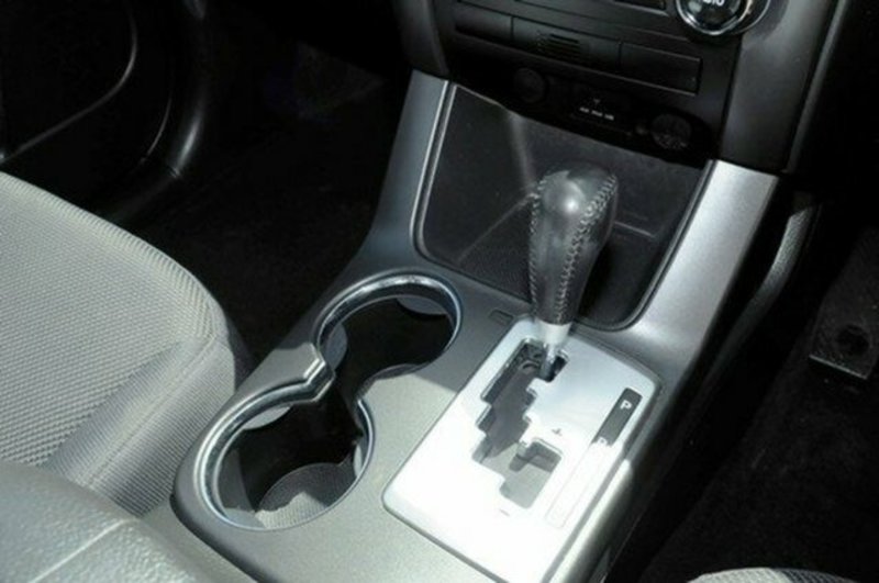 2010 KIA SORENTO Si (4x2) XM MY11