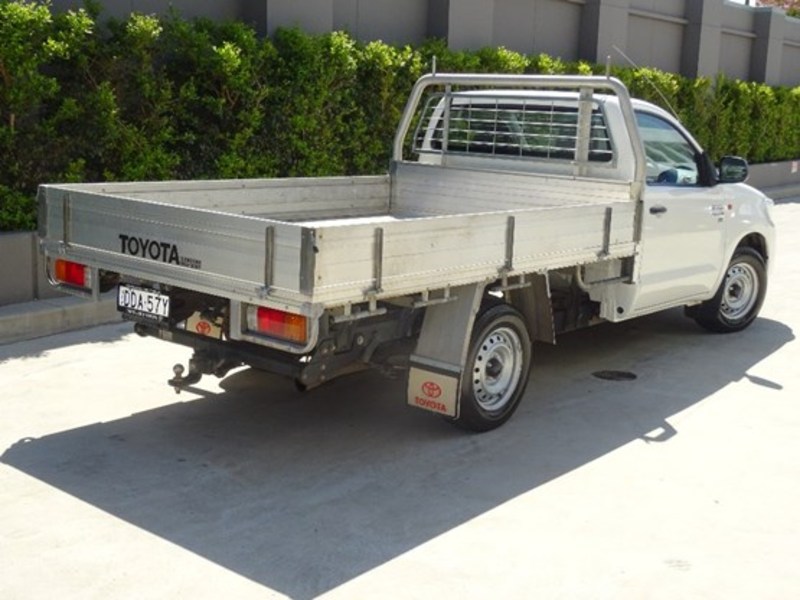 2011 TOYOTA HILUX SR KUN16R
