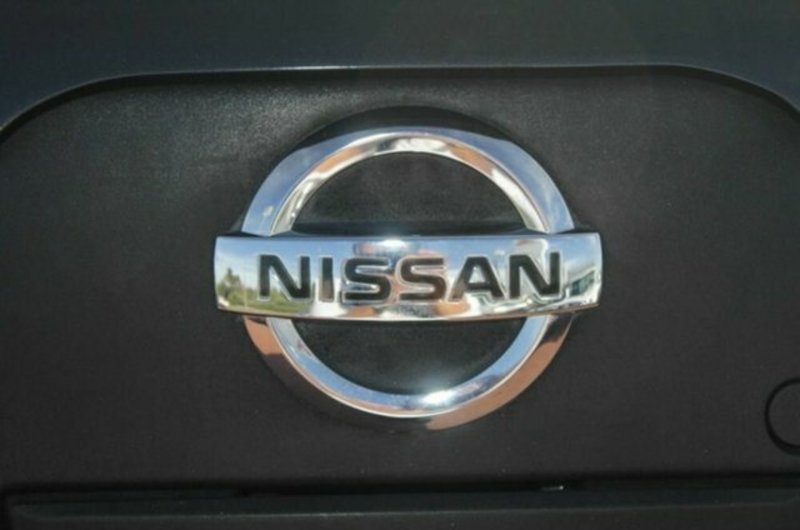 2009 NISSAN NAVARA ST-X D40