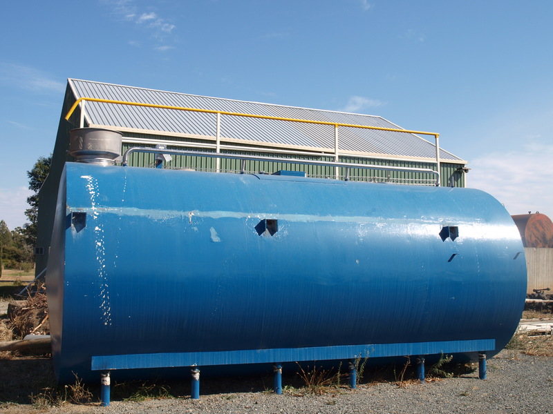 INSULATED STAINLESS STEEL TANK