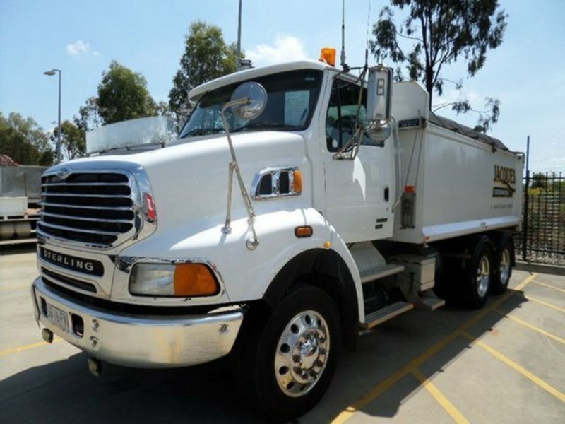 2007 STERLING LT9500HX