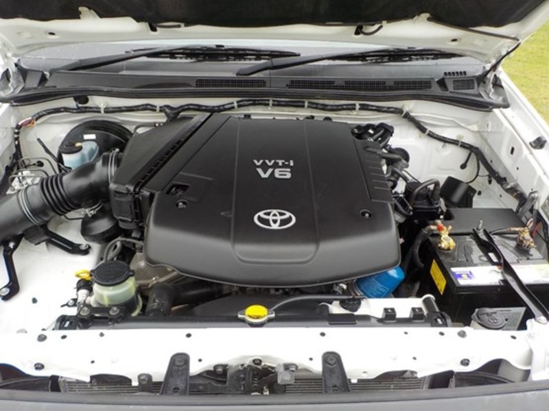 2008 TOYOTA HILUX SR GGN15R