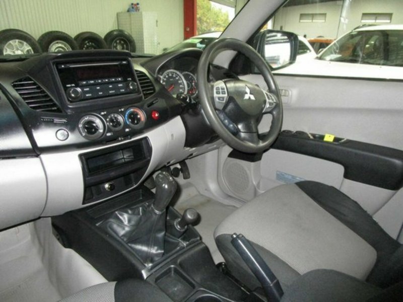 2014 MITSUBISHI TRITON GLX (4x4) MN MY15