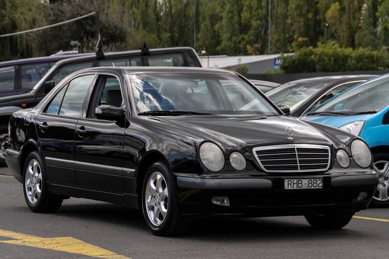 2001 MERCEDES-BENZ E200K CLASSIC W210