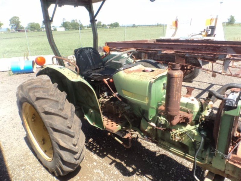 JOHN DEERE 3020 Tractor 3020 Tractor