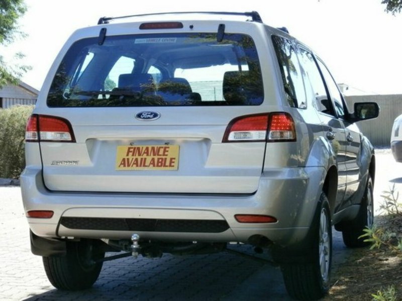 2010 FORD ESCAPE ZD