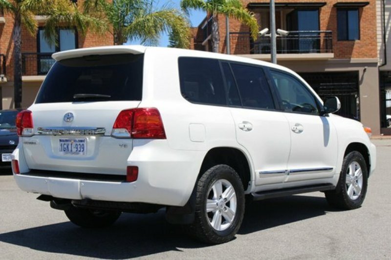 2012 TOYOTA LANDCRUISER SAHARA (4x4) VDJ200R MY12