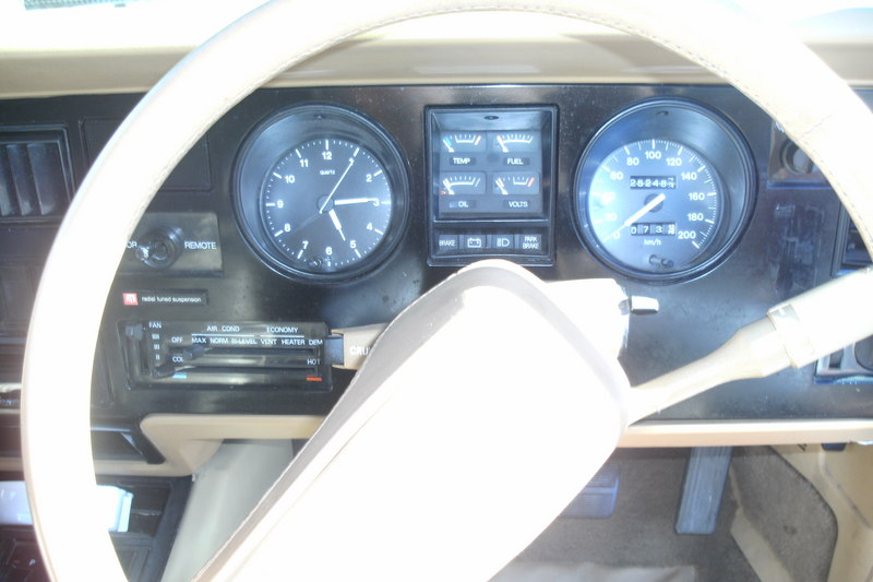 1983 HOLDEN STATESMAN DE VILLE WB2
