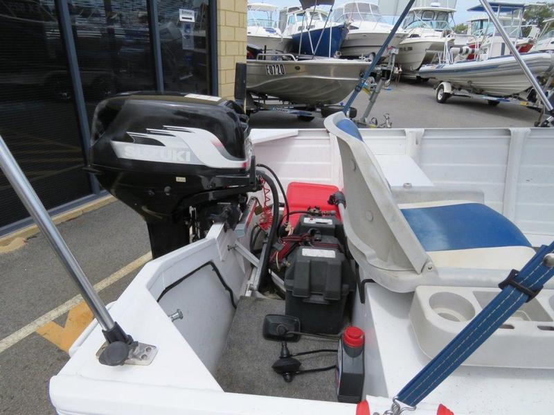 Quintrex 420 Dory Wide Body GREAT FIRST BOAT STURDY N SAFE AND EASY TO HANDLE