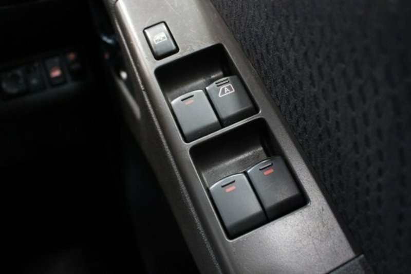 2012 NISSAN PATHFINDER ST (4x4) R51 Series 4