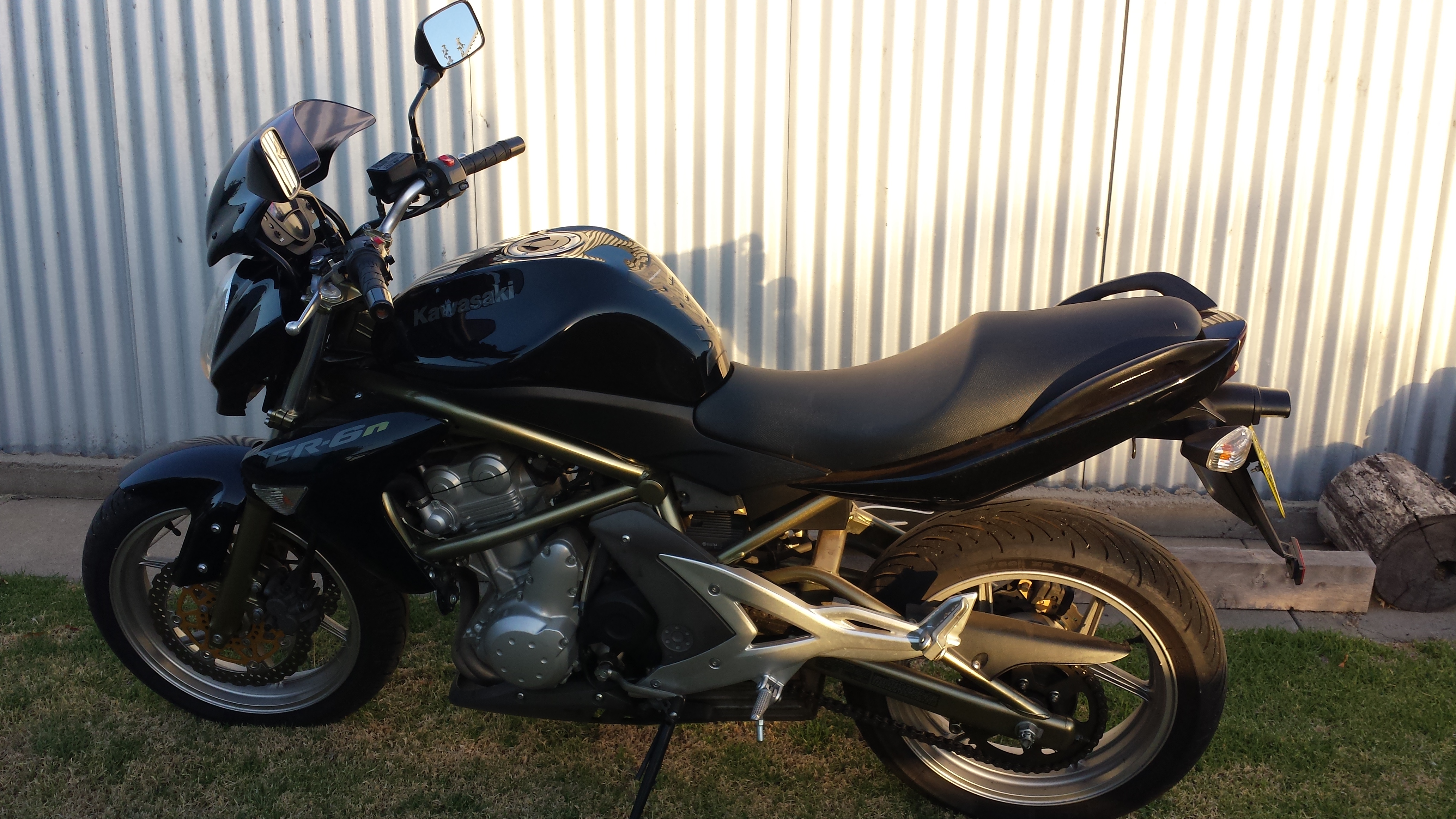 2006 KAWASAKI ER 650CC ROAD