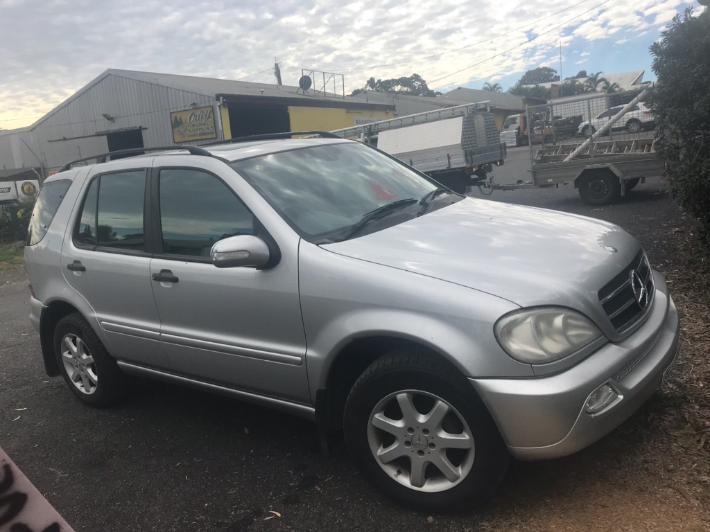 2002 MERCEDES BENZ ML2700A 