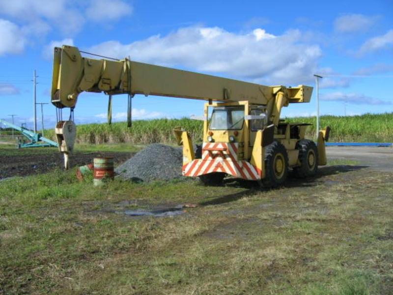P&H R180 ROUGH TERRAIN CRANE