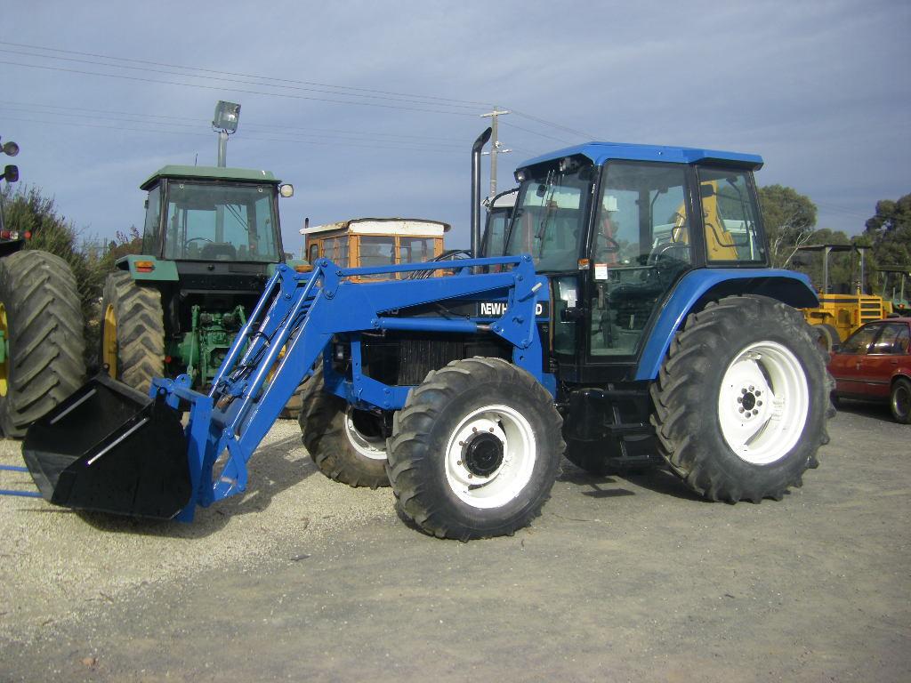 New Holland 6640 FEL