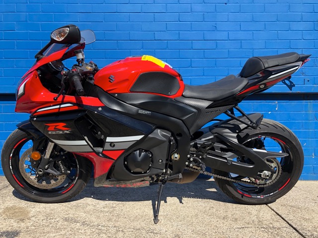 2016 Suzuki GSXR1000