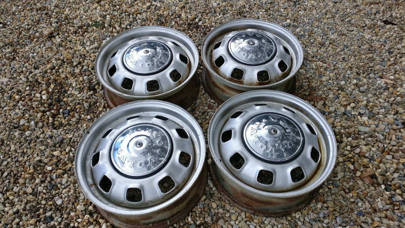 VOLVO 15X5.5"STEEL RIMS 