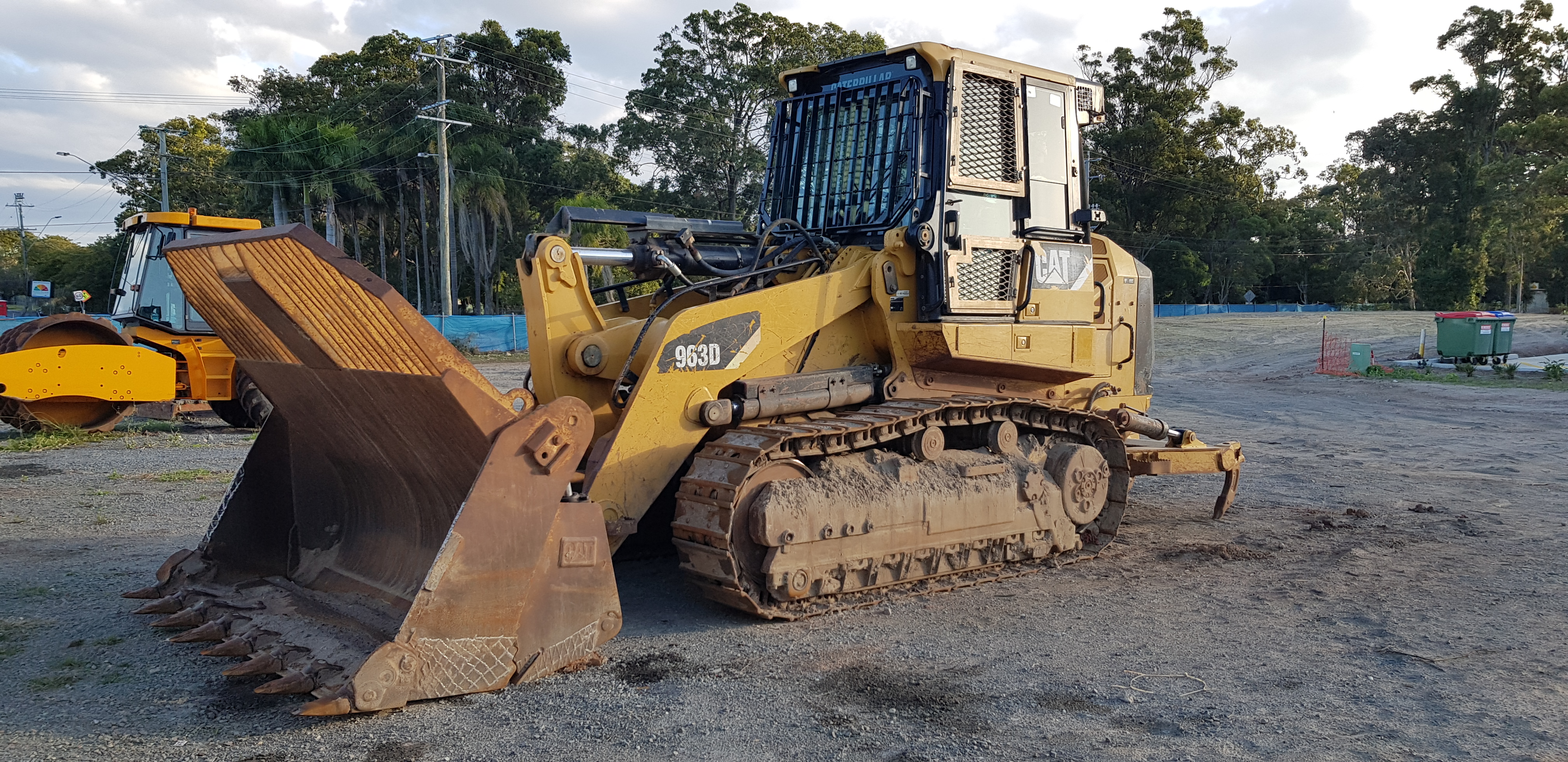 2010 Caterpillar 963D Drott