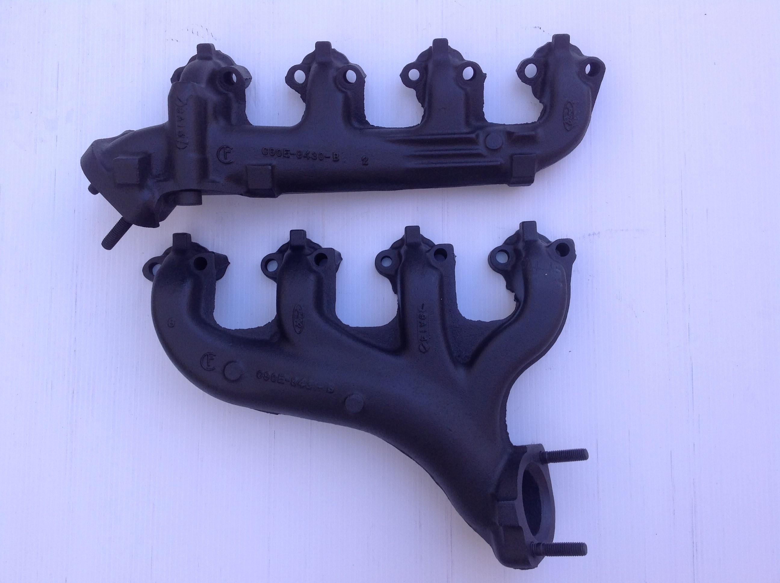 FORD WINDSOR 351 GT GENUINE L/H FACTORY EXHAUST MANIFOLD
