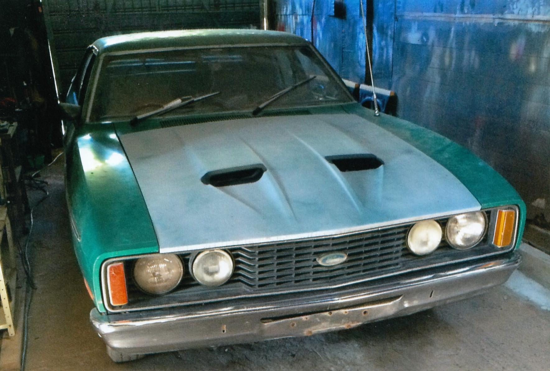 1976 FORD FALCON XC SEDAN