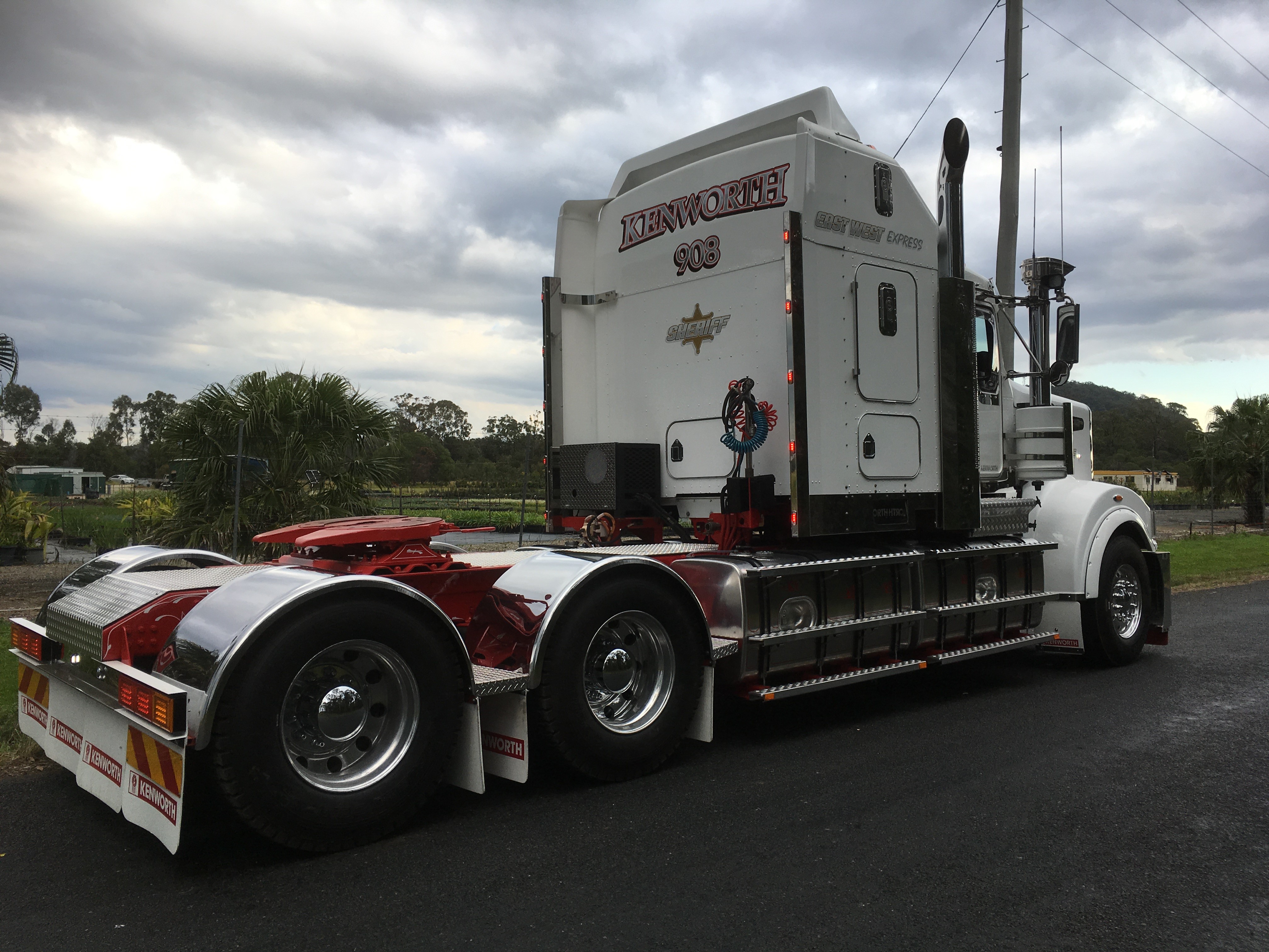 2008 Kenworth T908