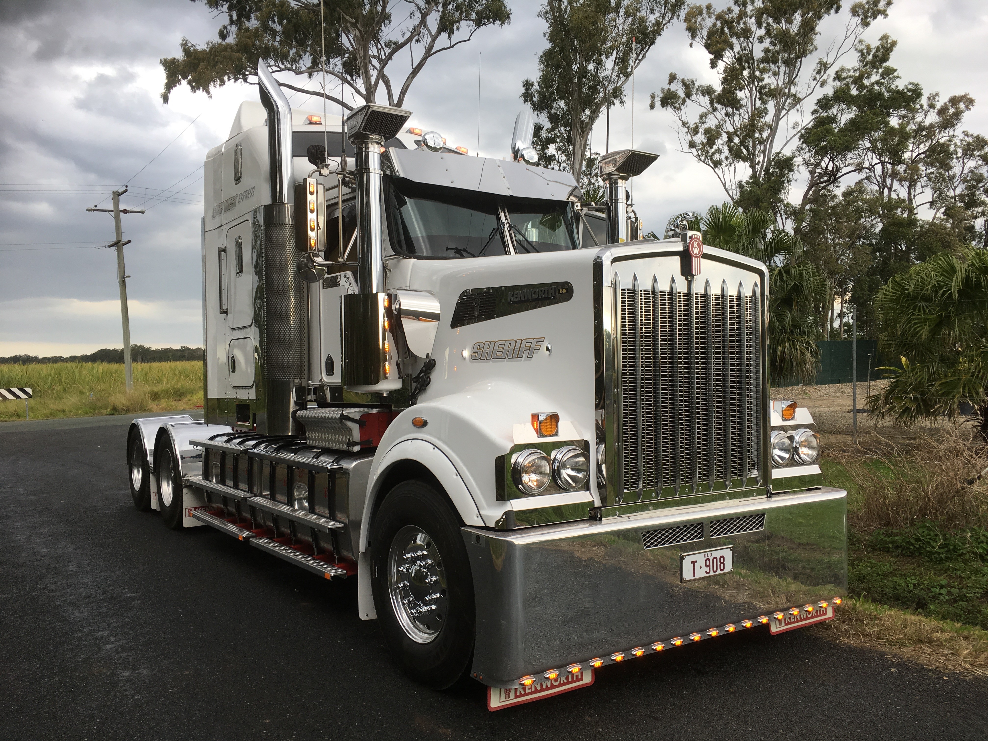 2008 Kenworth T908