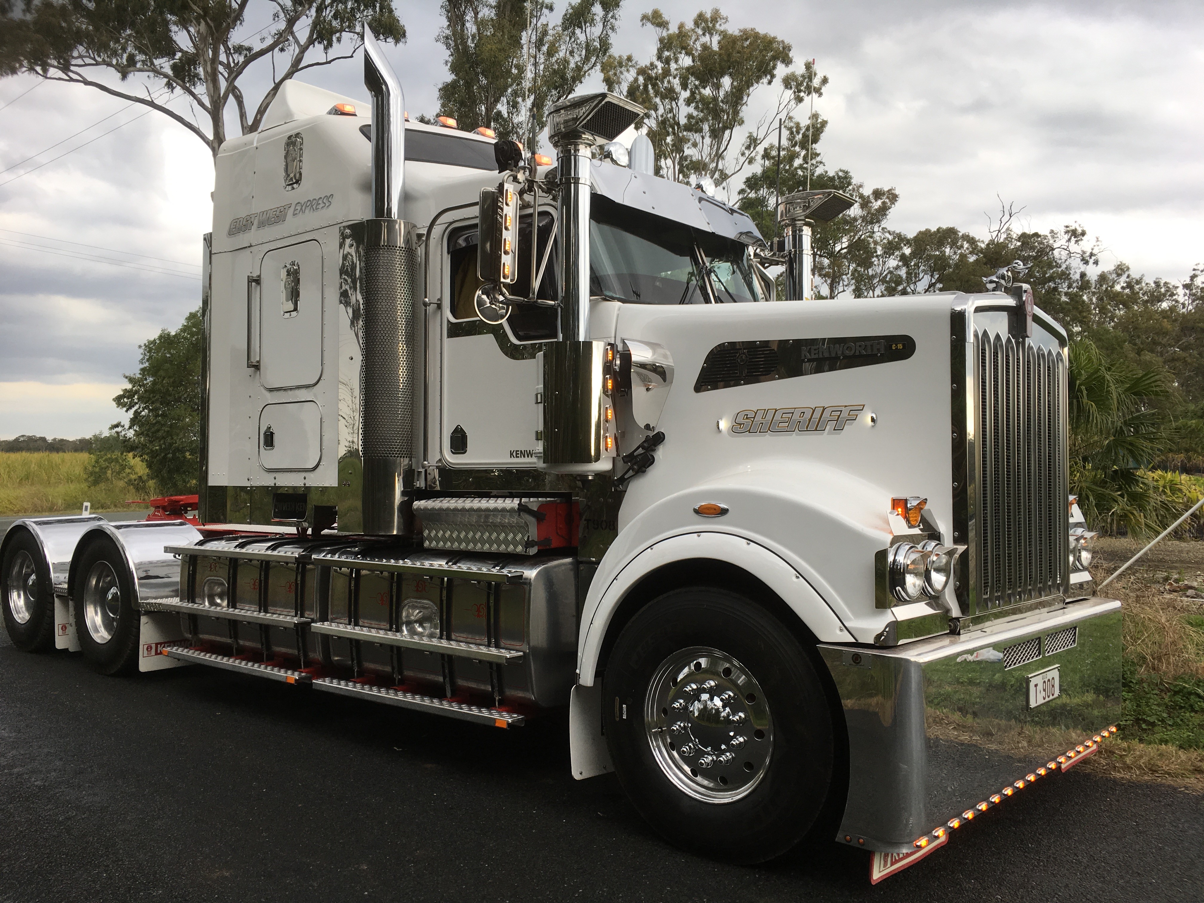 2008 Kenworth T908