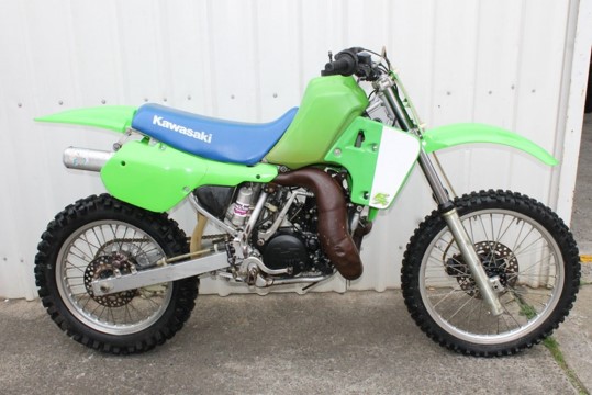 1987 KAWASAKI KX500.