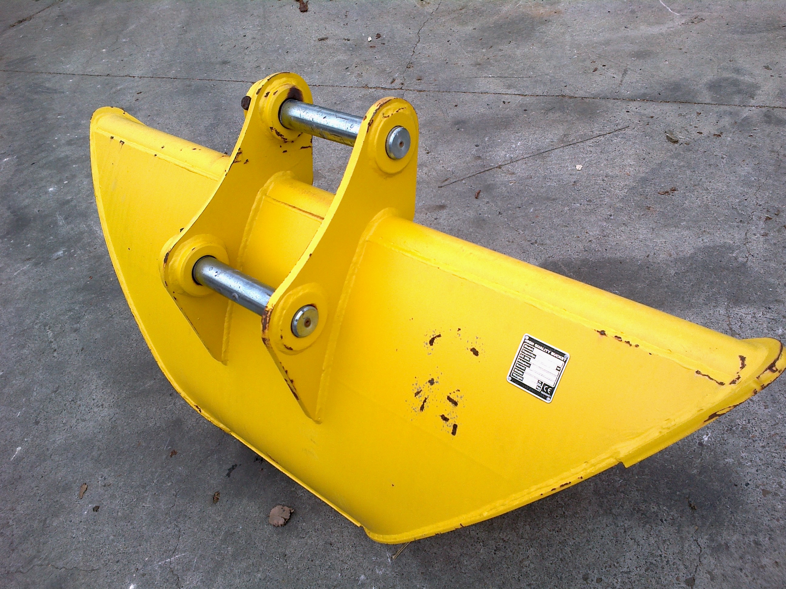 V TRENCH BUCKET SUIT MIDI EXCAVATOR