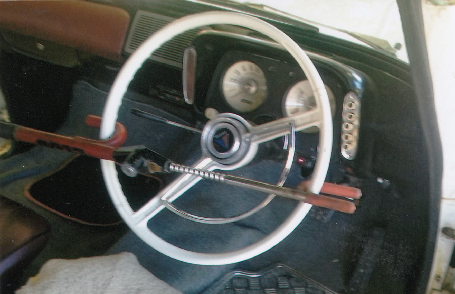1962 CHRYSLER VALIANT SV1 S SERIES SEDAN
