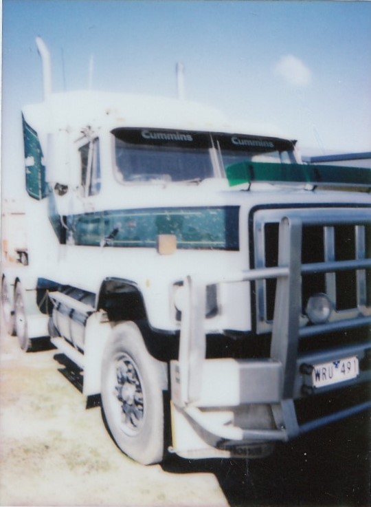 1988 INTERNATIONAL S LINE PRIME MOVER