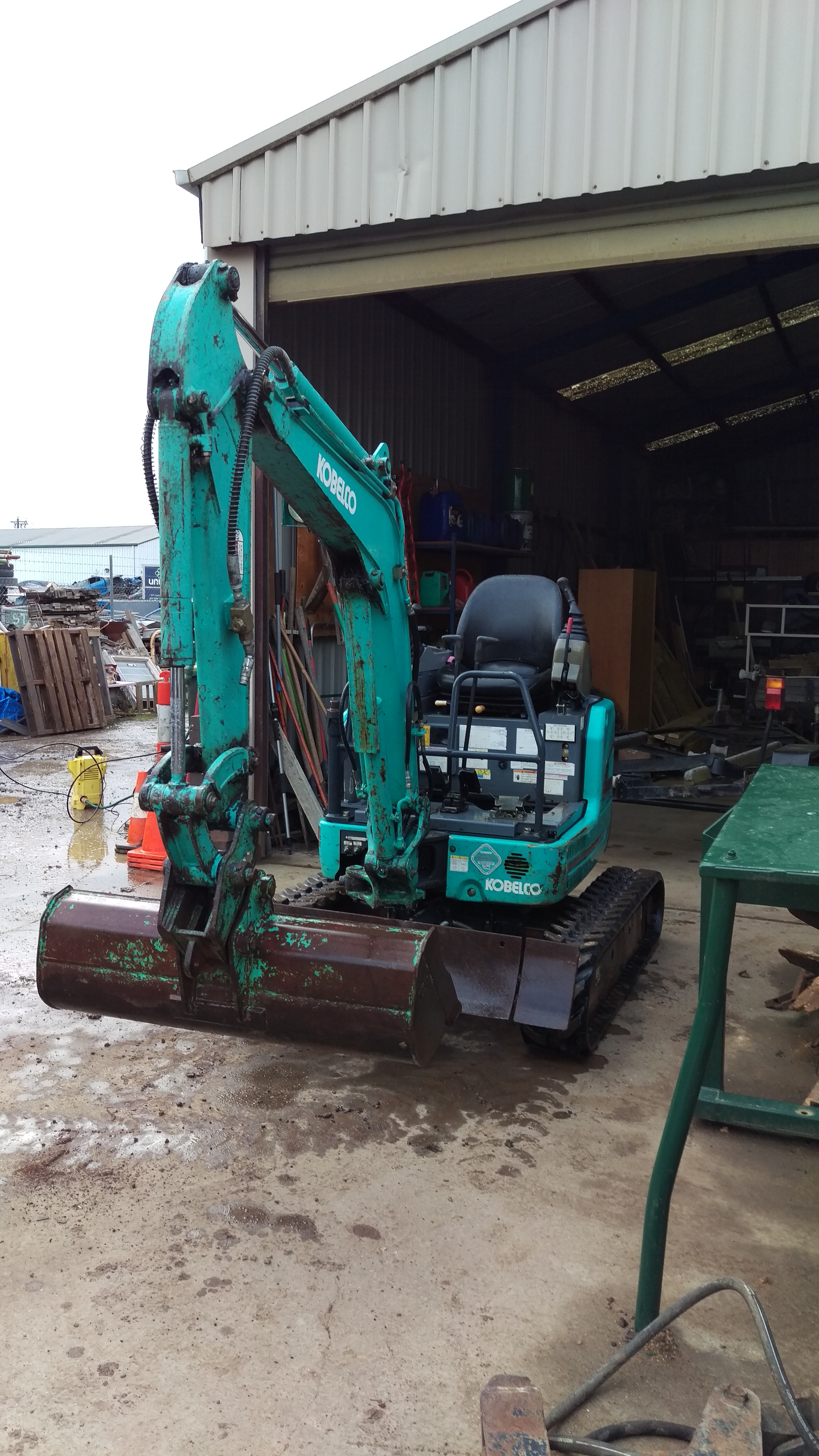 2010 KOBELCO SK17 MINI EXCAVATOR