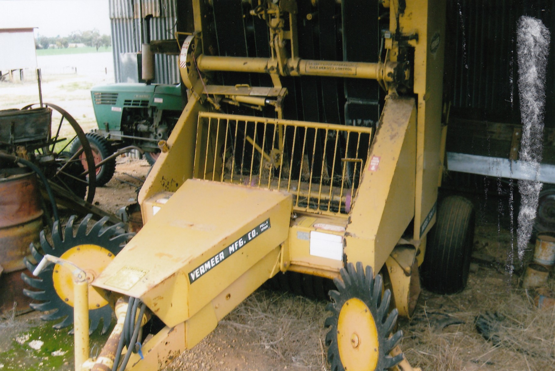 VERMEER 504F ROUND BAILER
