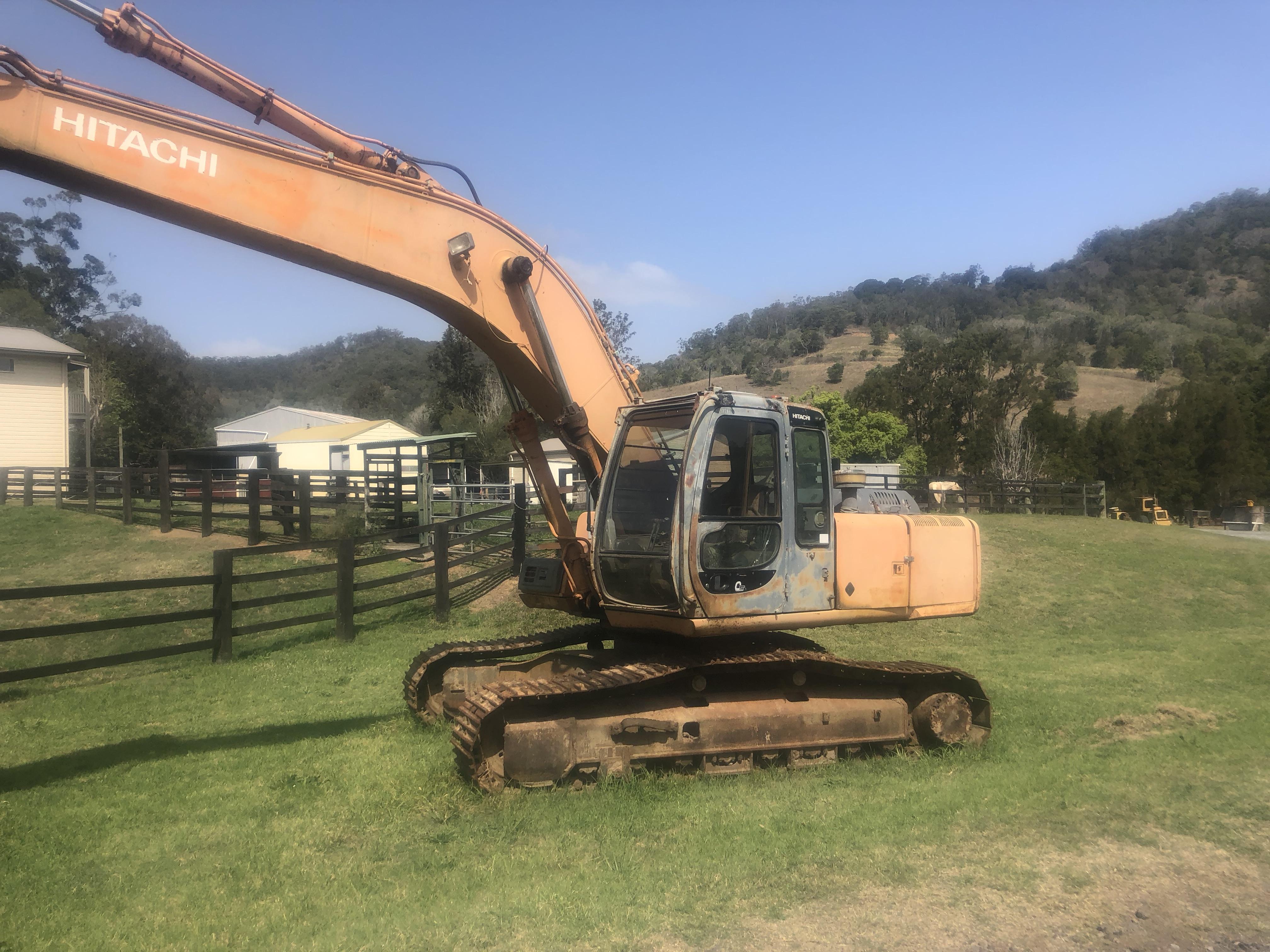 2000 Hitachi EX 230H Excavator