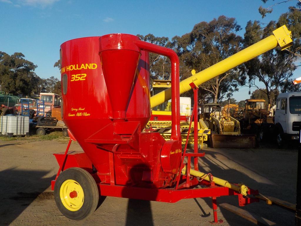 New Holland Hammer Mill Mixer