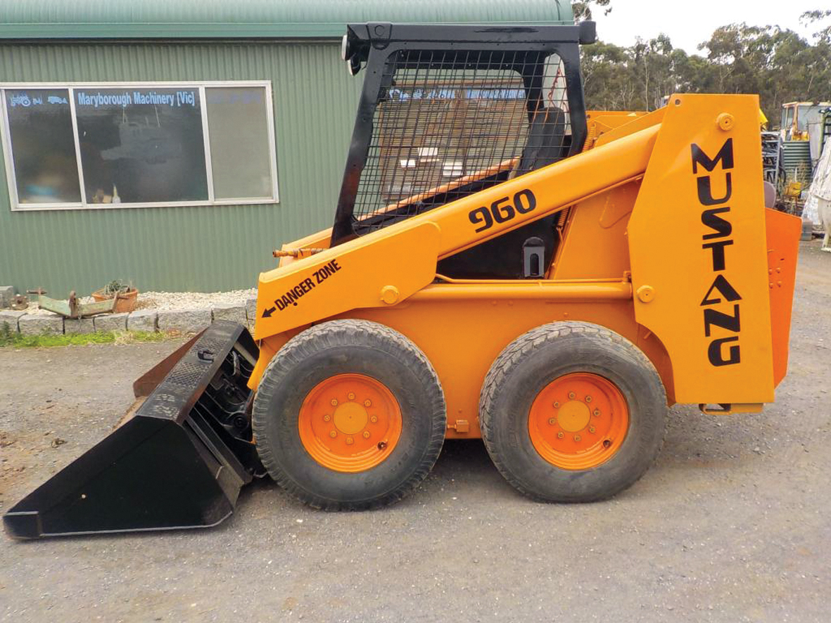 MUSTANG 960 LOADER