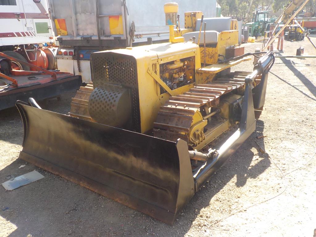 INTERNATIONAL TD6 DOZER
