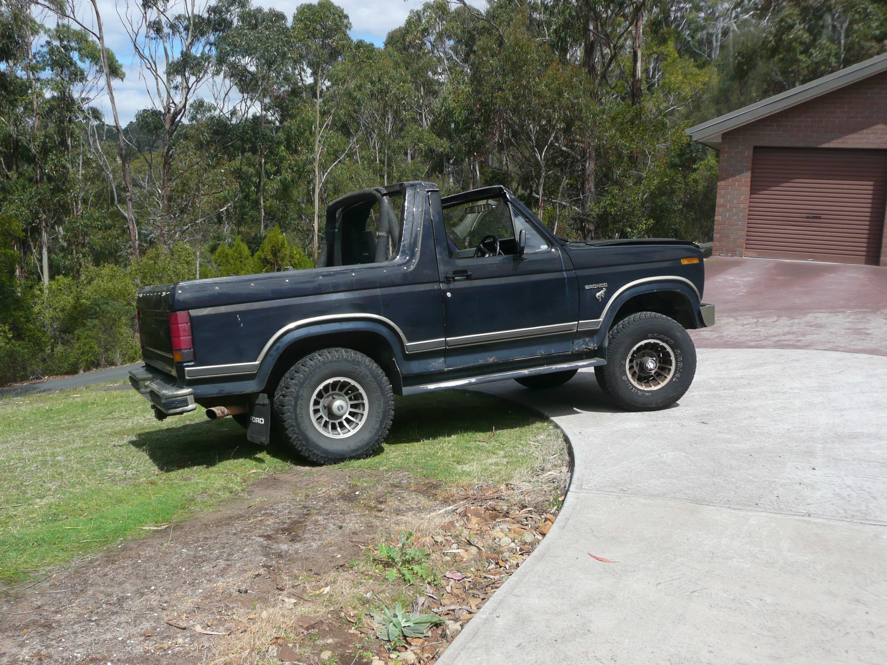 1982 FORD BRONCO CUSTOM