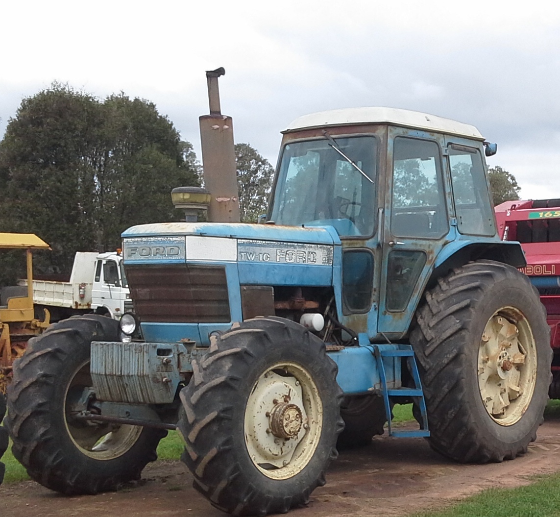 Ford TW10