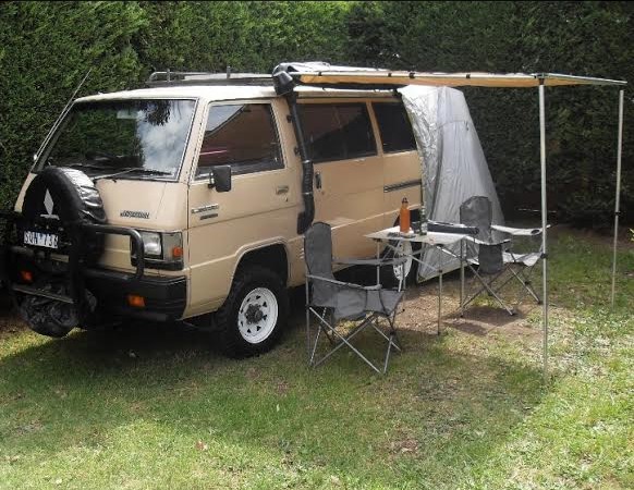 1984 MITSUBISHI L300 SD VAN