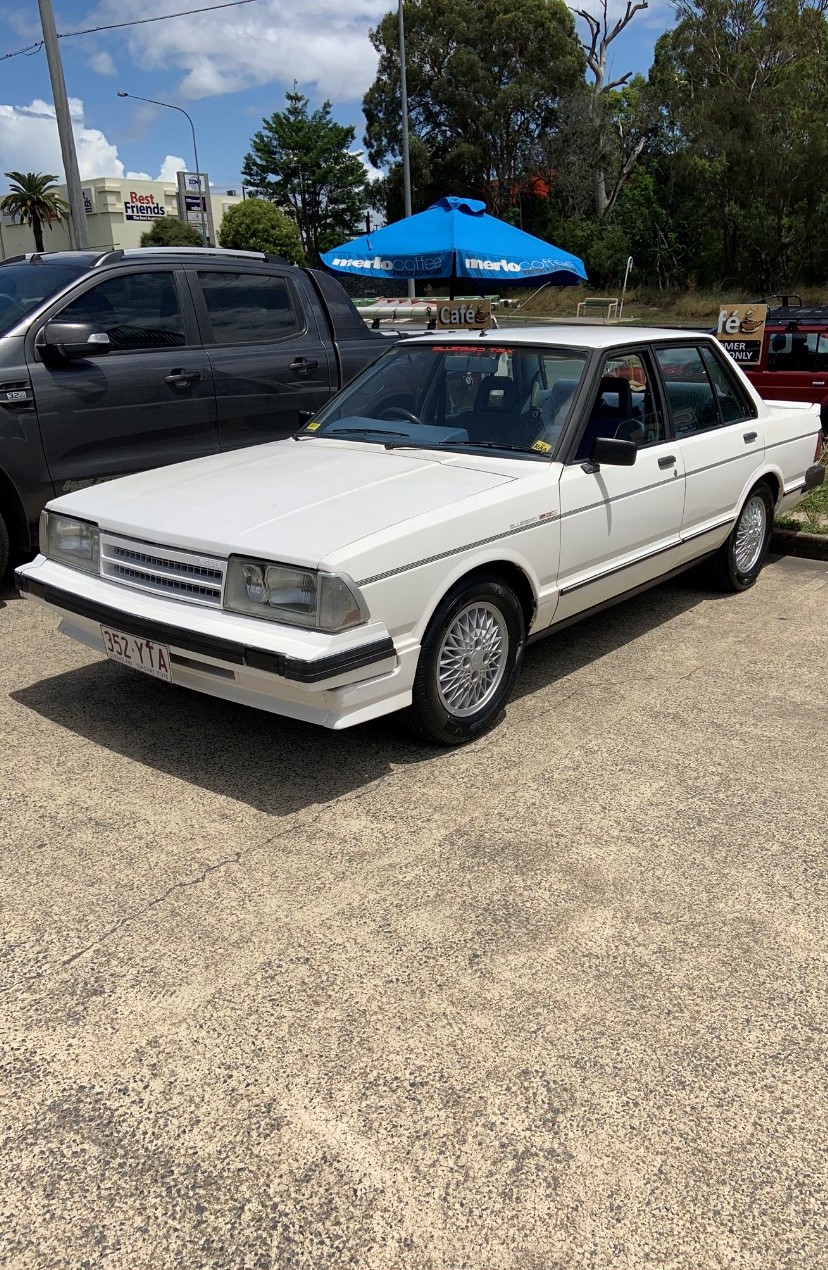 1982 NISSAN BLUEBIRD TRX SER I 4D SEDAN