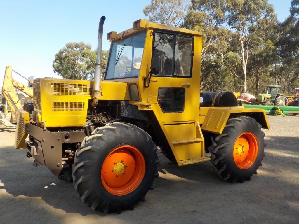MERCEDES BENZ TRACTOR