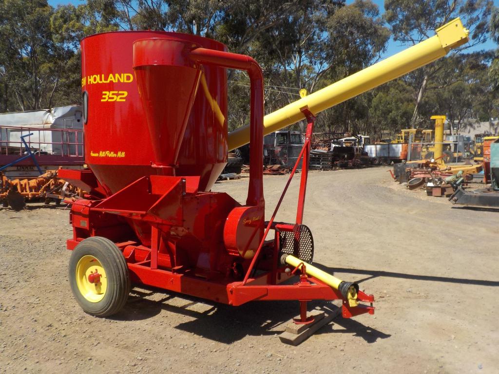 NEW HOLLAND 352 HAMMER MILL/ROLLER MILL