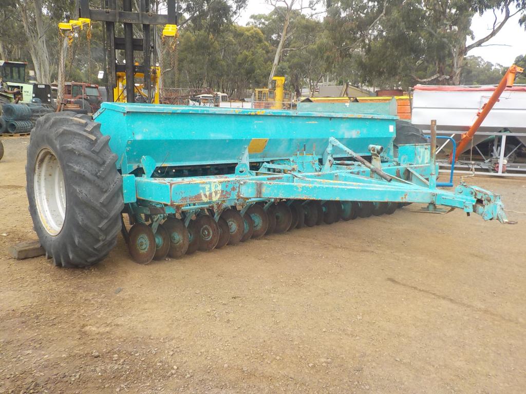 CONNOR-SHEA 24 RUN DISC SEEDER