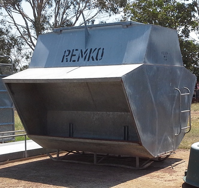 REMKO 3 TON GRAIN BIN