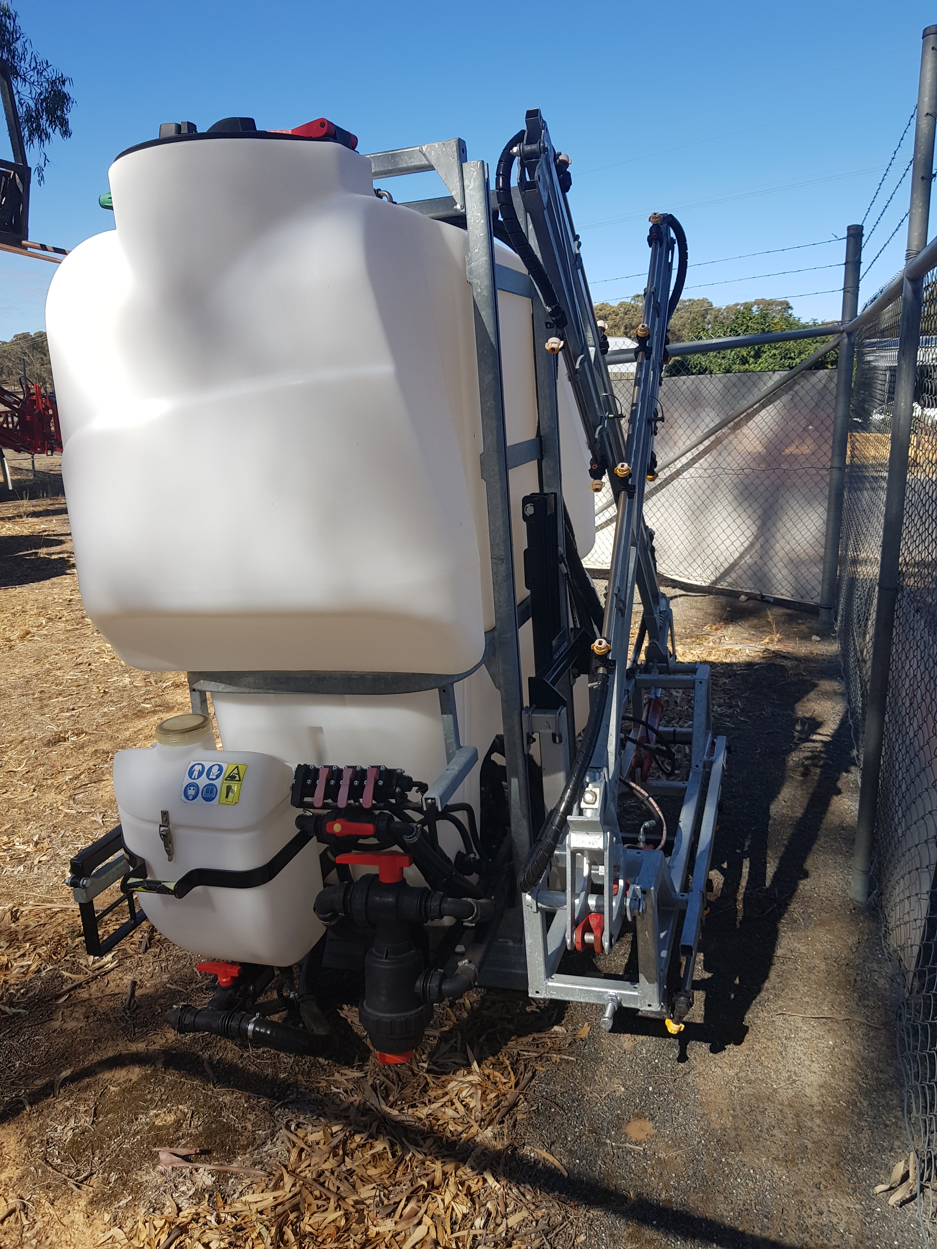 Croplands 1600L Linkage Sprayer